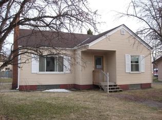 530 W 4th St, Rush City, MN 55069