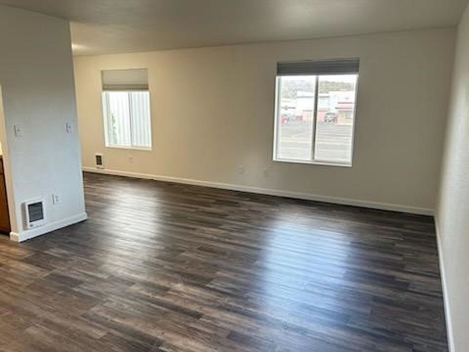 MF0627th St DupMiller 5365 NE 7th St Madras OR Zillow