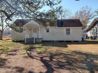 3426 Middle Ave, Pascagoula, MS 39581