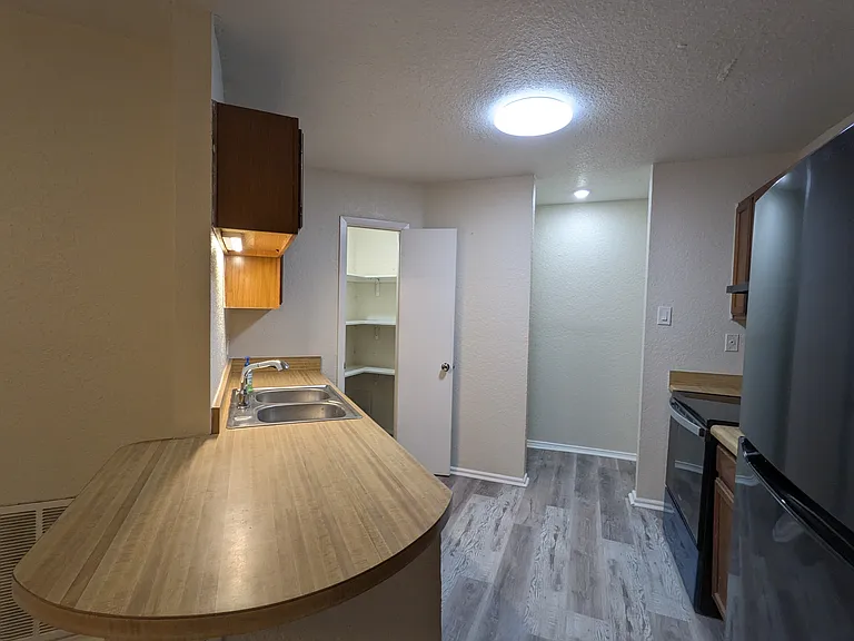 Kitchen with Laundry, Walk-In Pantry Area