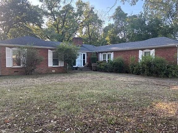 3rd image of 3801 Dunbar Dr