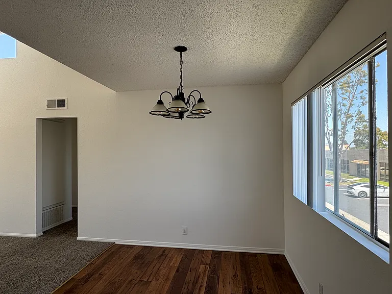 Huntington Harbour Villas — Photo 23