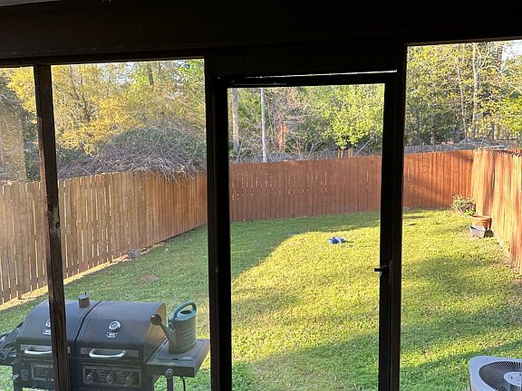 3rd image of 2322 Claremont Ln