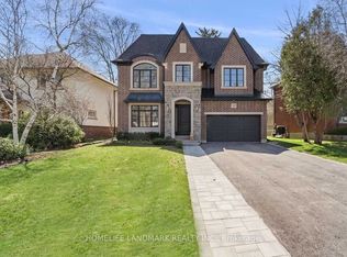 18 Burnhamthorpe Park Blvd, Toronto, ON M9A 1H9