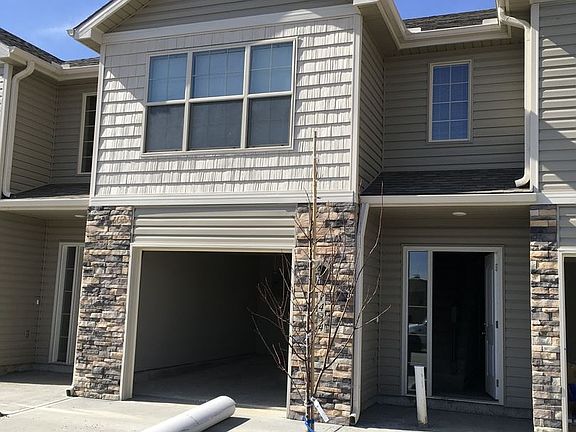 2nd image of 1418 NE Mary Ct