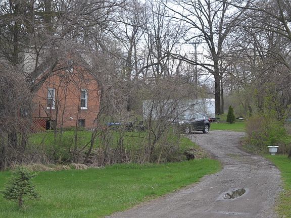 2nd image of 38650 W Huron River Dr