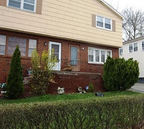 2nd image of 93 Hoffman Blvd