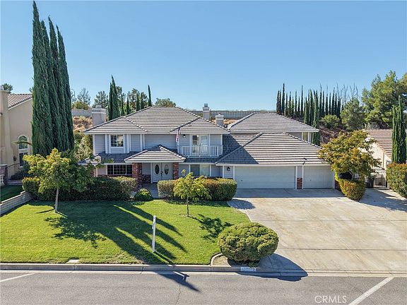 2nd image of 13610 Hidden Valley Rd