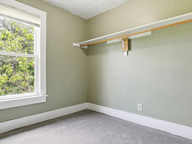 817 Princeton St — Photo 11