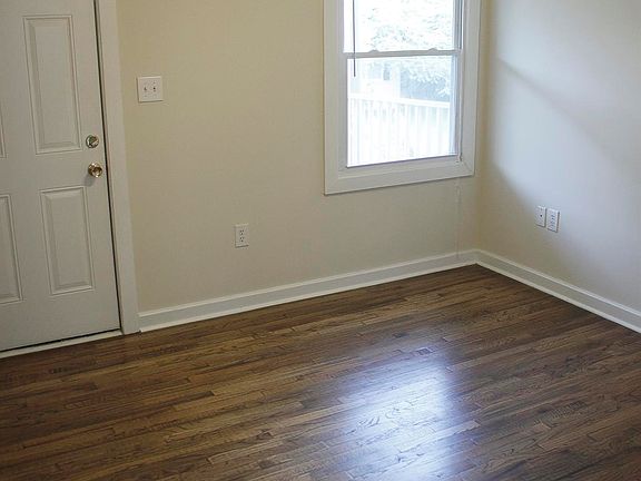 3rd image of 1921 Lakeview Ave APT 3