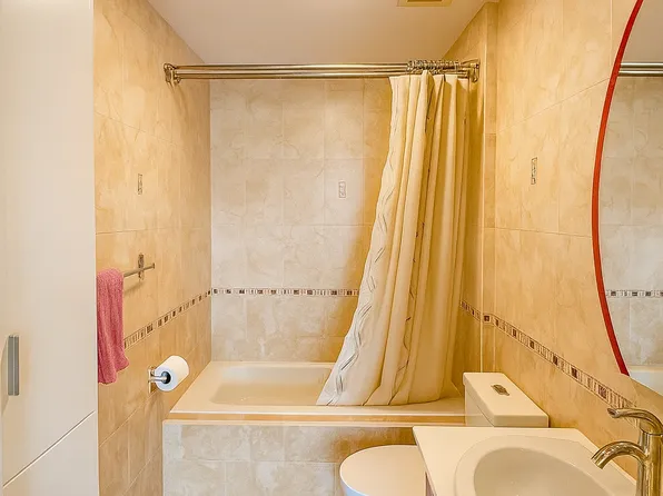 2964 Brighton Sixth Street image 23 of 29