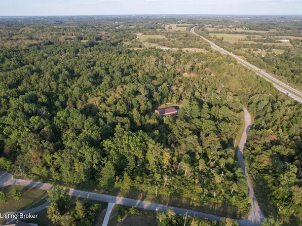 1000 Wildwood Ct, Lawrenceburg, KY 40342