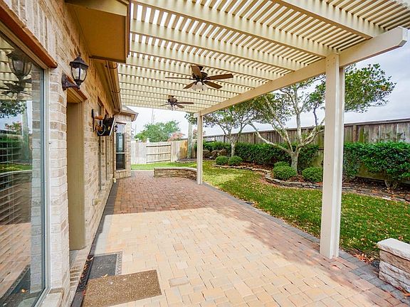 5th image of 22038 Rustic Canyon Ln
