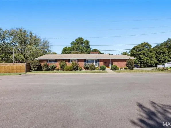 111 Linn Dr, Ste Genevieve, MO 63670