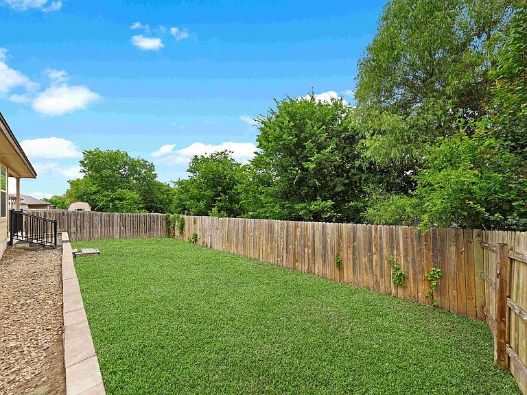 6305 Tess Rd — Photo 31