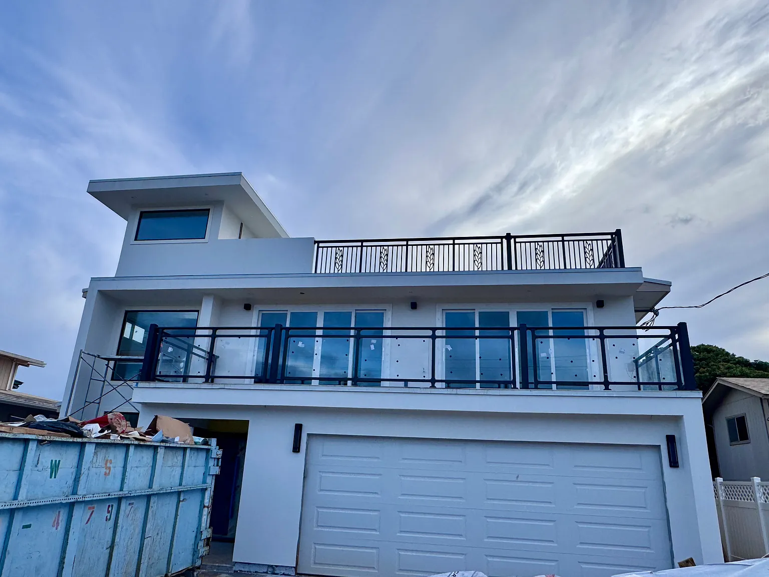 6 bed, 2400 sqft, $6,500 — Photo 1
