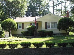 1 Southwick Rd, North Reading, MA 01864