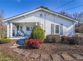 945 Cliff Rd, Asheboro, NC 27203