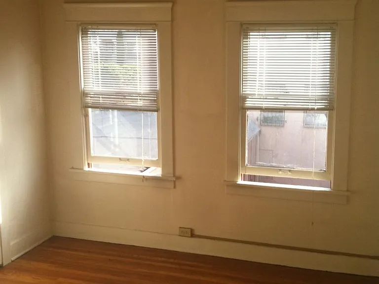 122 W Upas St — Photo 4