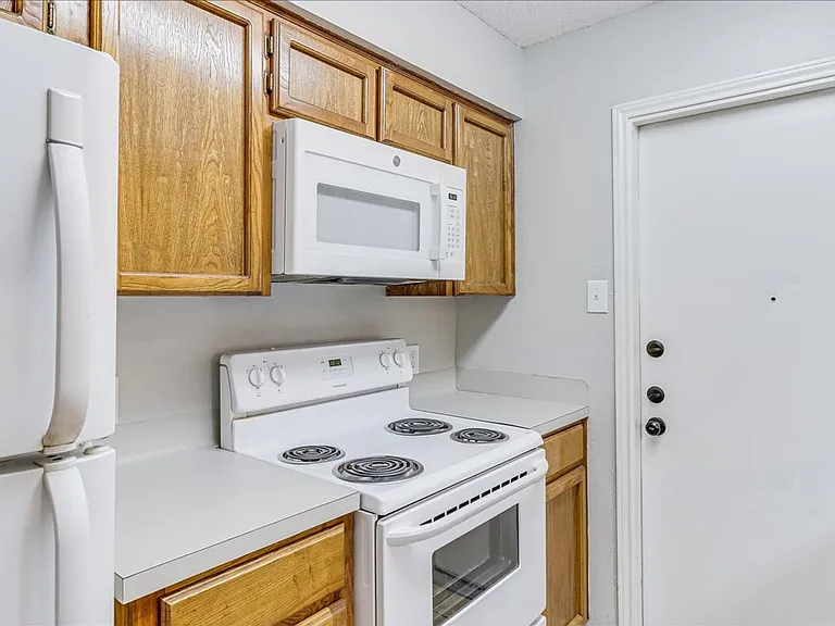 11205 Willowood Creek Dr #C — Photo 12