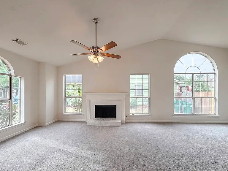 3711 Sandy Shoals Ln — Photo 6