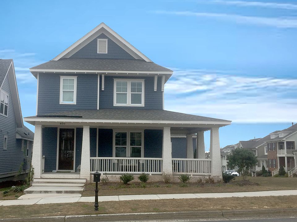 Beautiful 12 Oaks Home