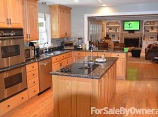 817 Sheraton Dr, Virginia Beach, VA 23452