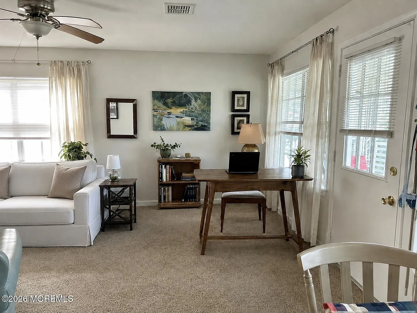 2 bed, 858 sqft, $1,875 — Photo 2
