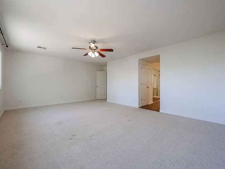2744 E Donato Dr — Photo 27