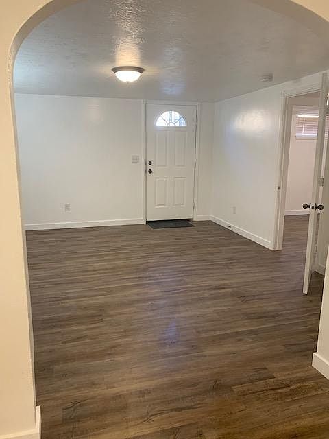 1st image of 388 Jefferson St #C