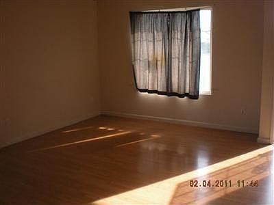 4th image of 701 Green Sands Ave