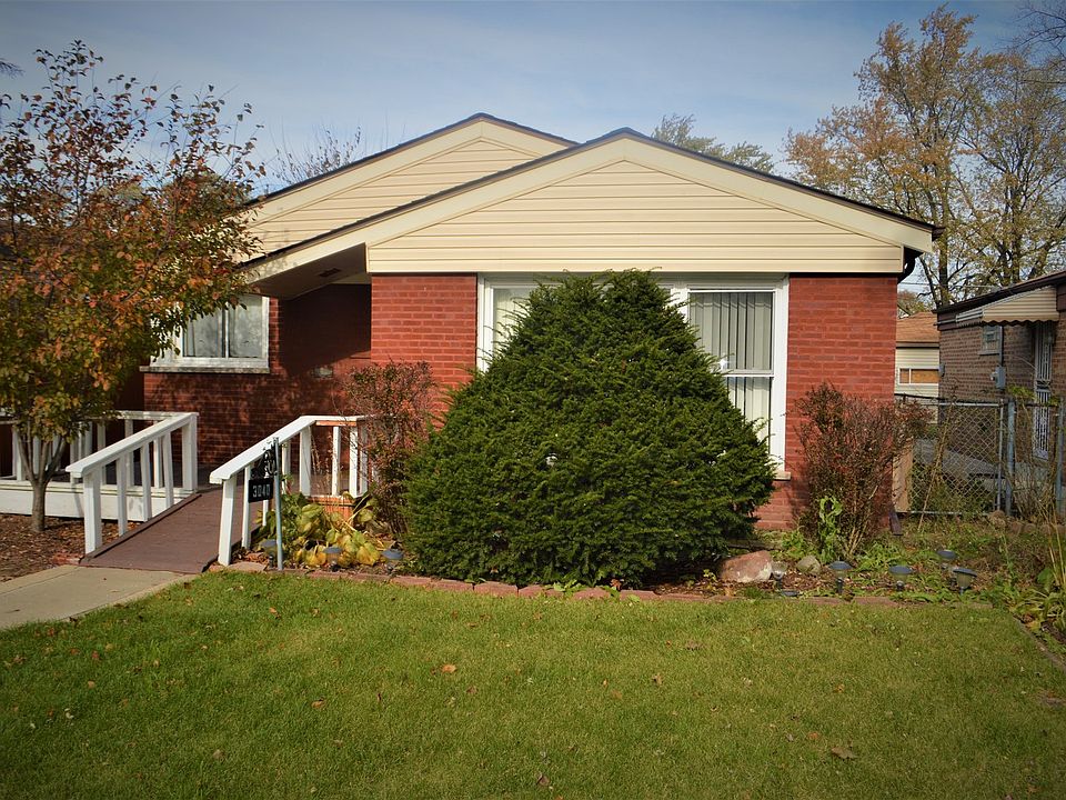 2nd image of 3040 W 85th St