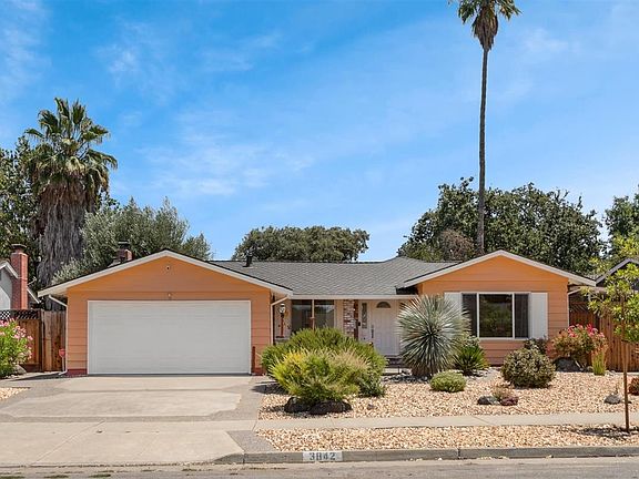 3rd image of 3842 Villa Glen Way