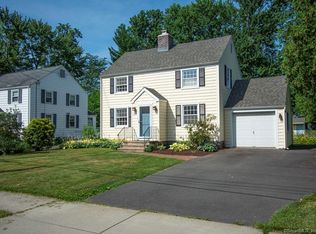 157 Woodrow St, West Hartford, CT 06107