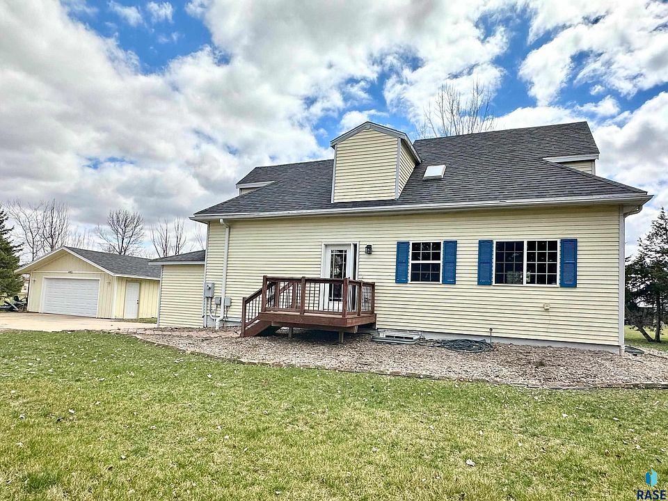 1st image of 46923 Daggett Pl