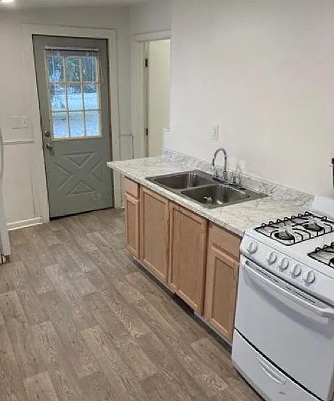 36 West St #5 — Photo 8