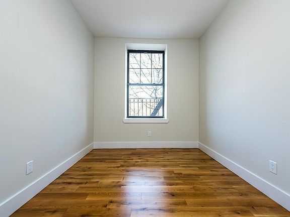 3rd image of 344 Starr St APT 2L