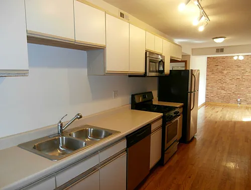 4929-31 N Kedzie Ave Photo 1