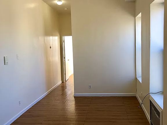 5th image of 1656 Saint Johns Pl APT 1C