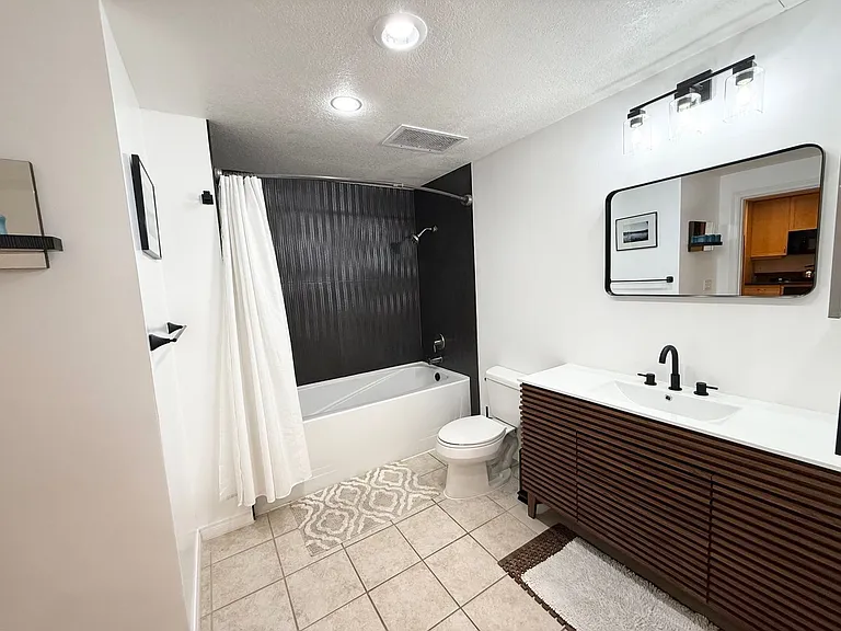850 Beech St #317 — Photo 13