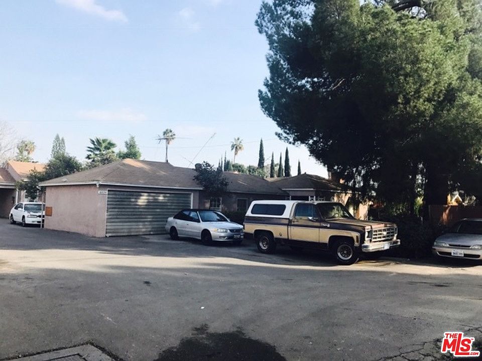 2nd image of 6634 Vineland Ave