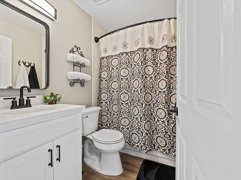 13745 Yarmouth Dr #A — Photo 28
