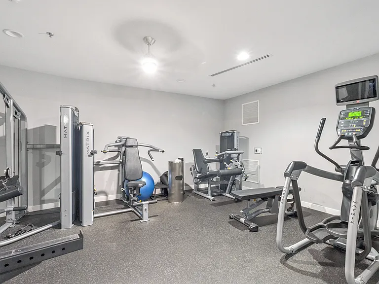 50 Florida Ave NE #3 — Photo 24