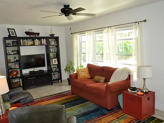 4th image of 2248 Palmetto Dr