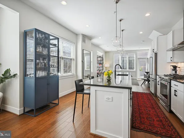 2800 Sherman Ave NW Unit A, Washington, DC 20001