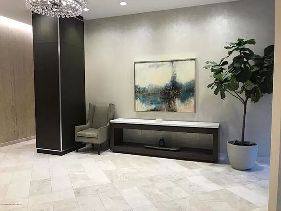 4th image of 75 Henry St APT 1C