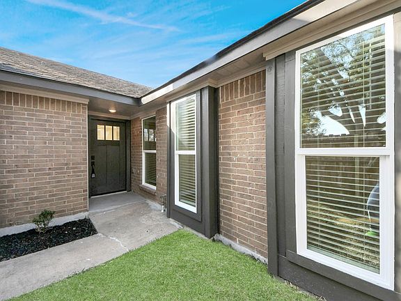 2nd image of 3305 Avenue R