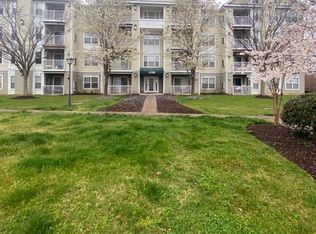 14100 Farnsworth Ln #2204, Upper Marlboro, MD 20772