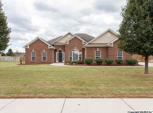 128 Laurel Bend Dr, Meridianville, AL 35759
