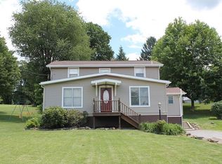 217 Naugle Rd, Beaver Falls, PA 15010